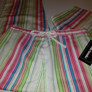 NWT Bobby Brooks Ladies Capris Size 10-12